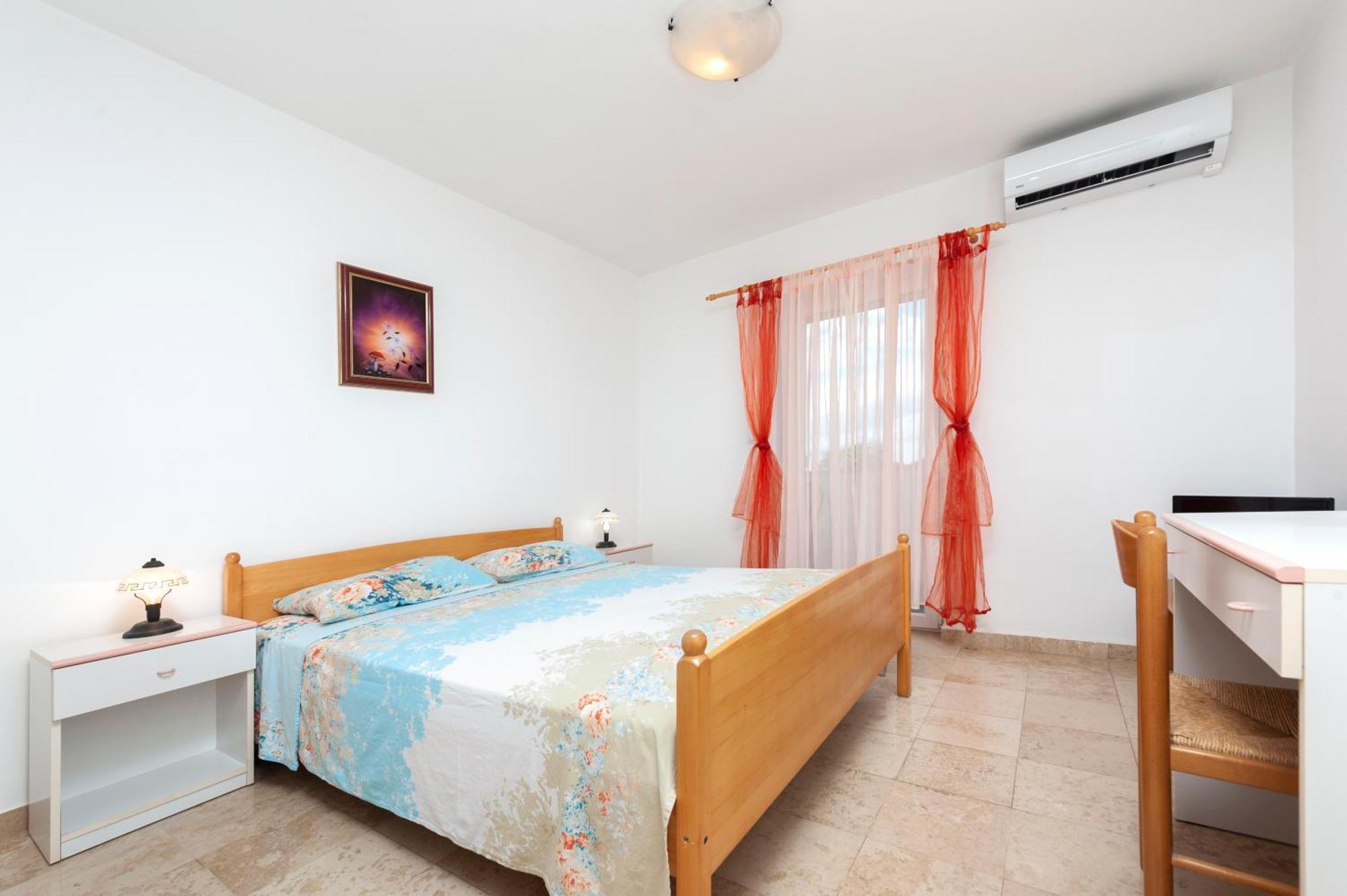 Luna Tsuki Two Aparthotel Rovinj Exterior photo
